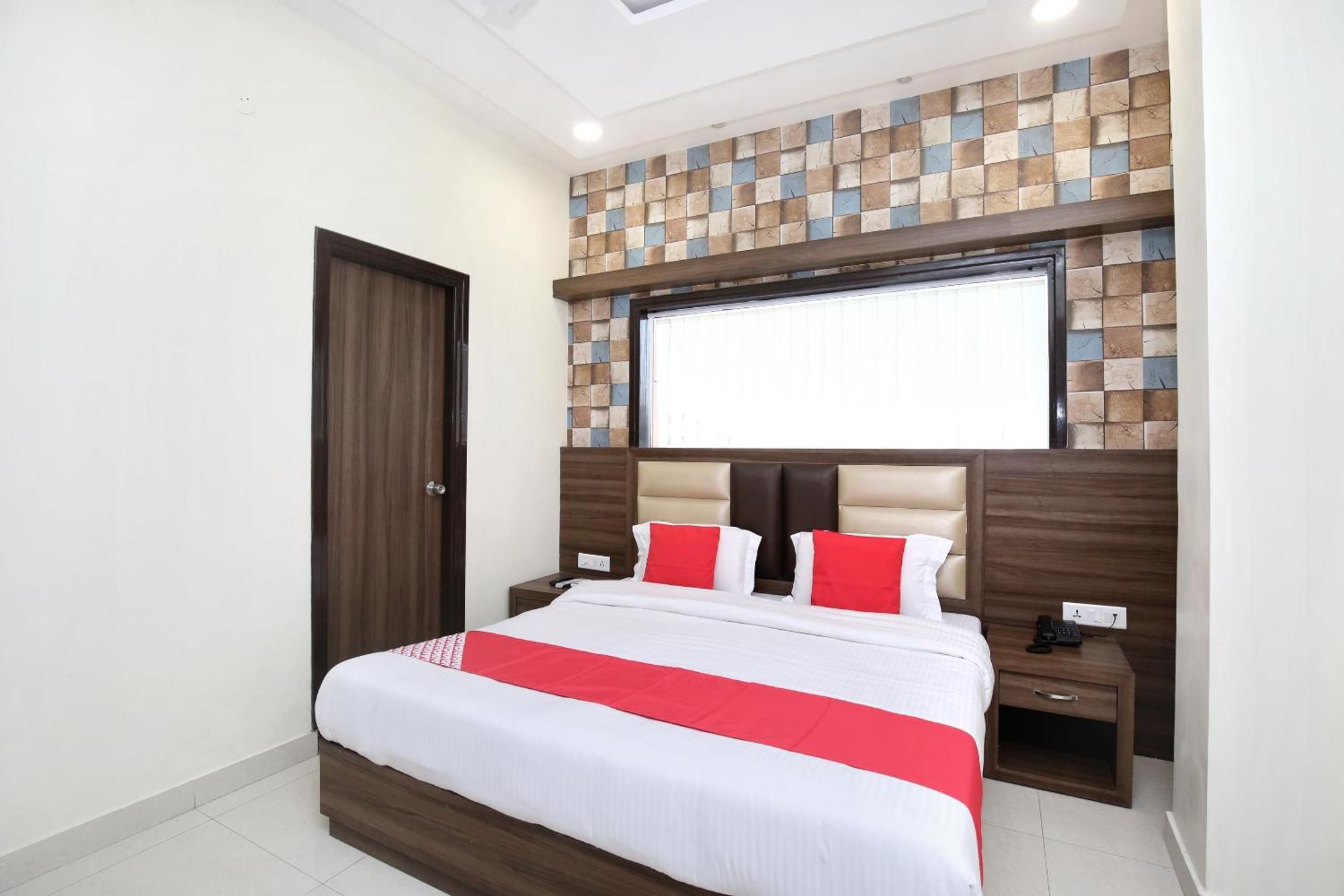 Oyo 17307 Hotel Kings Amritsar Extérieur photo