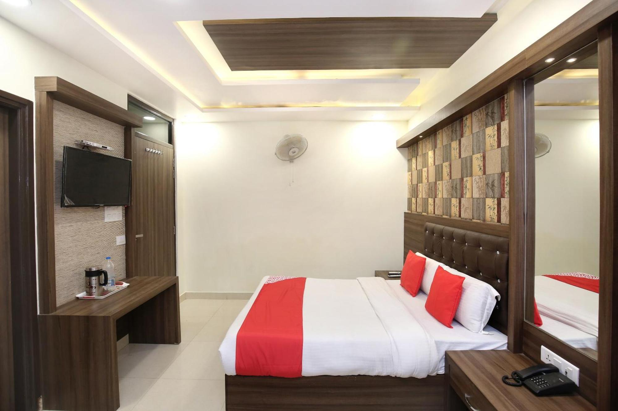 Oyo 17307 Hotel Kings Amritsar Extérieur photo