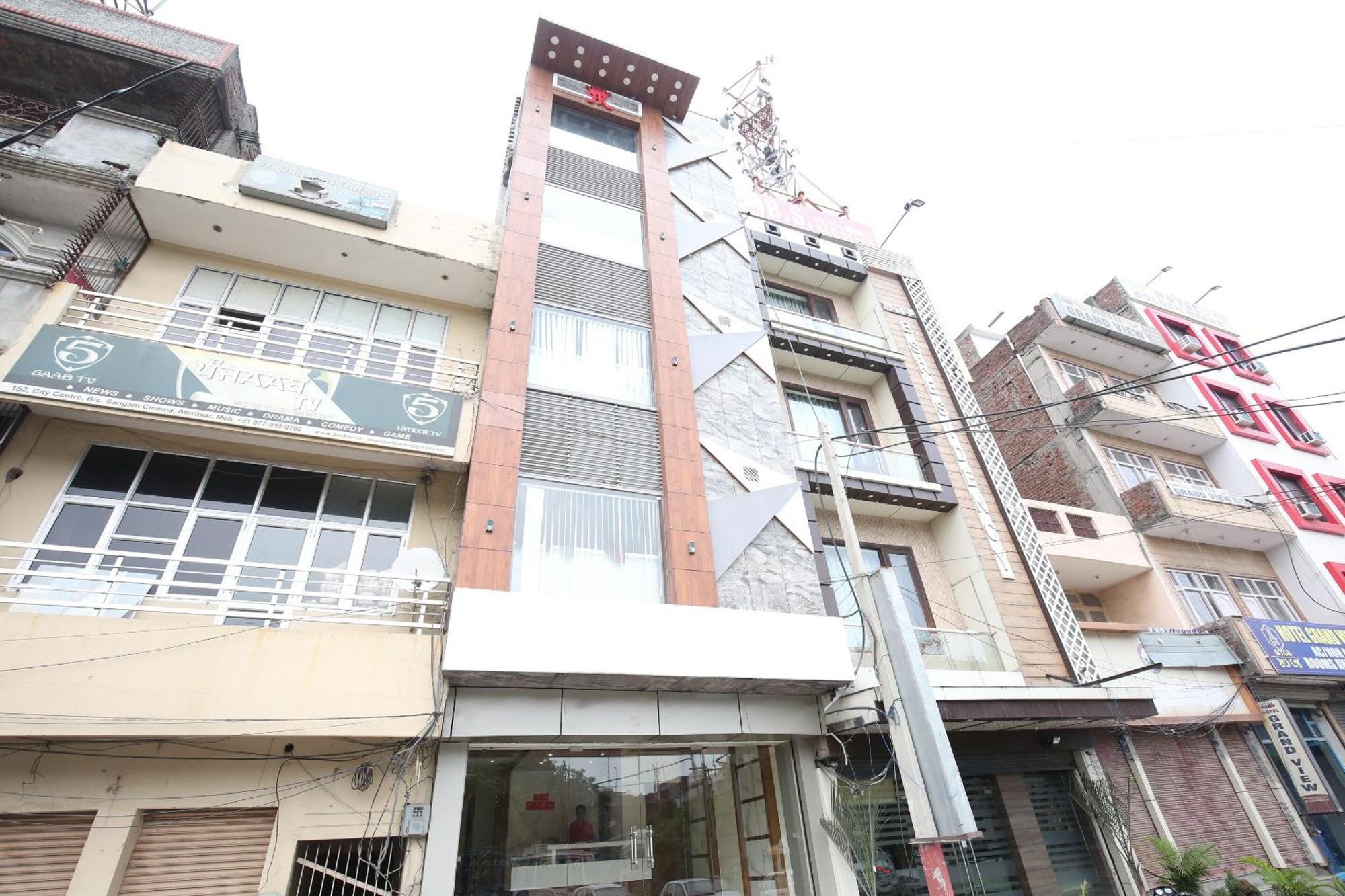 Oyo 17307 Hotel Kings Amritsar Extérieur photo