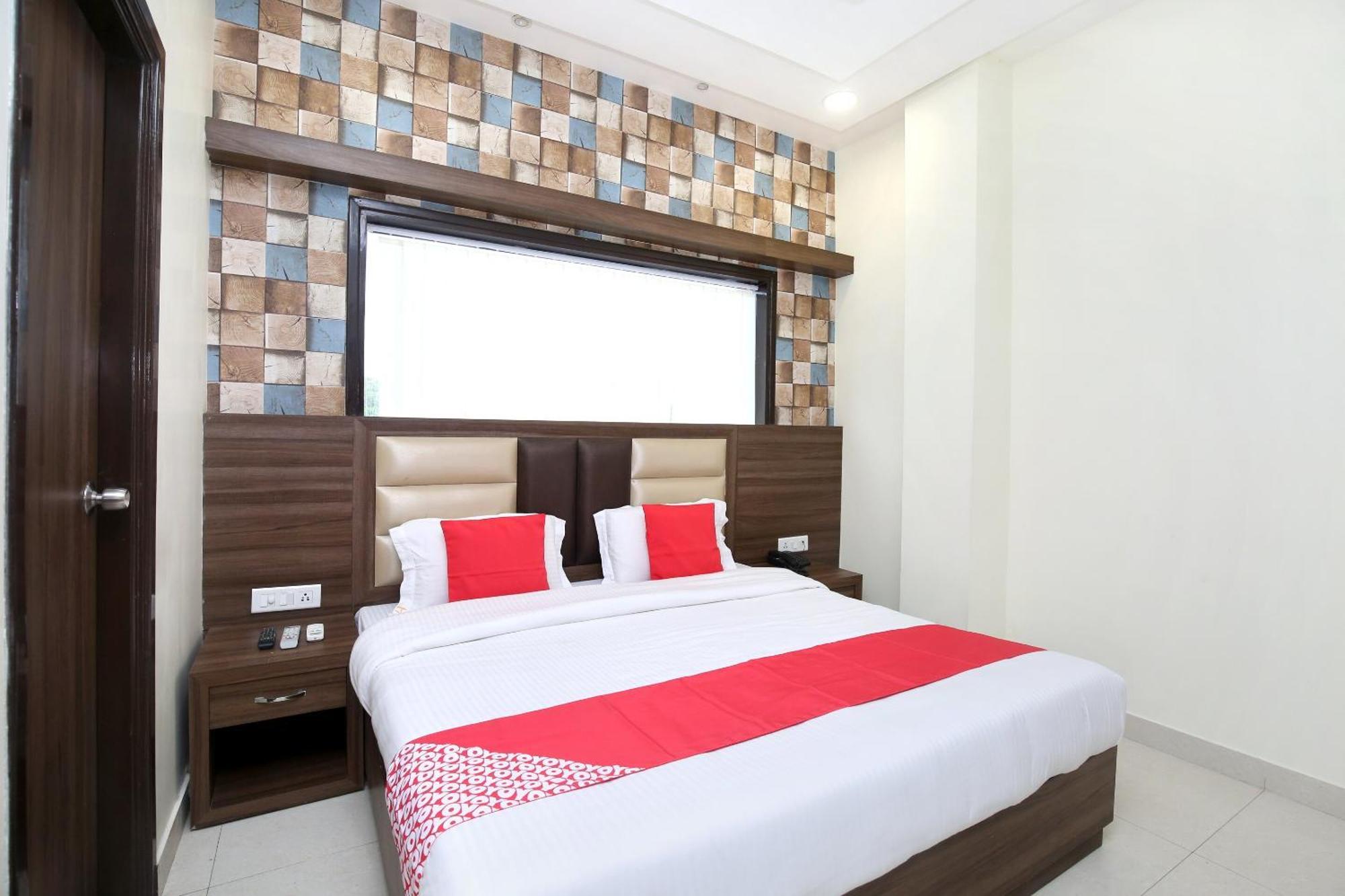Oyo 17307 Hotel Kings Amritsar Extérieur photo